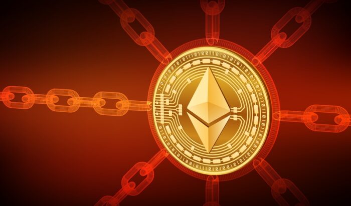 Zlatni simbol Ethereum-a povezan lancima predstavlja koncept blockchain tehnologije i NFT-ova u digitalnom svetu